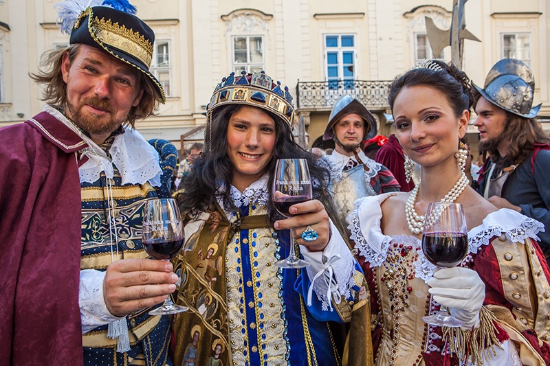 Bratislava Coronation Tour - In the footsteps of Habsburgs in Bratislava